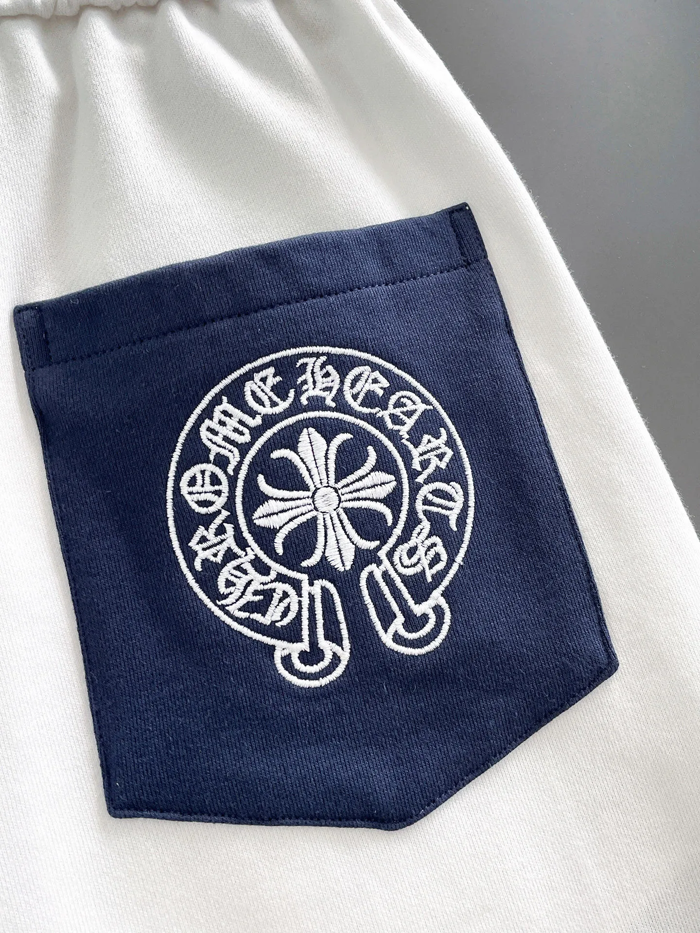 【 】 2026 ， ，Original ， ， ， 🪡 logo， ， ， ， Sizes：M-3XL